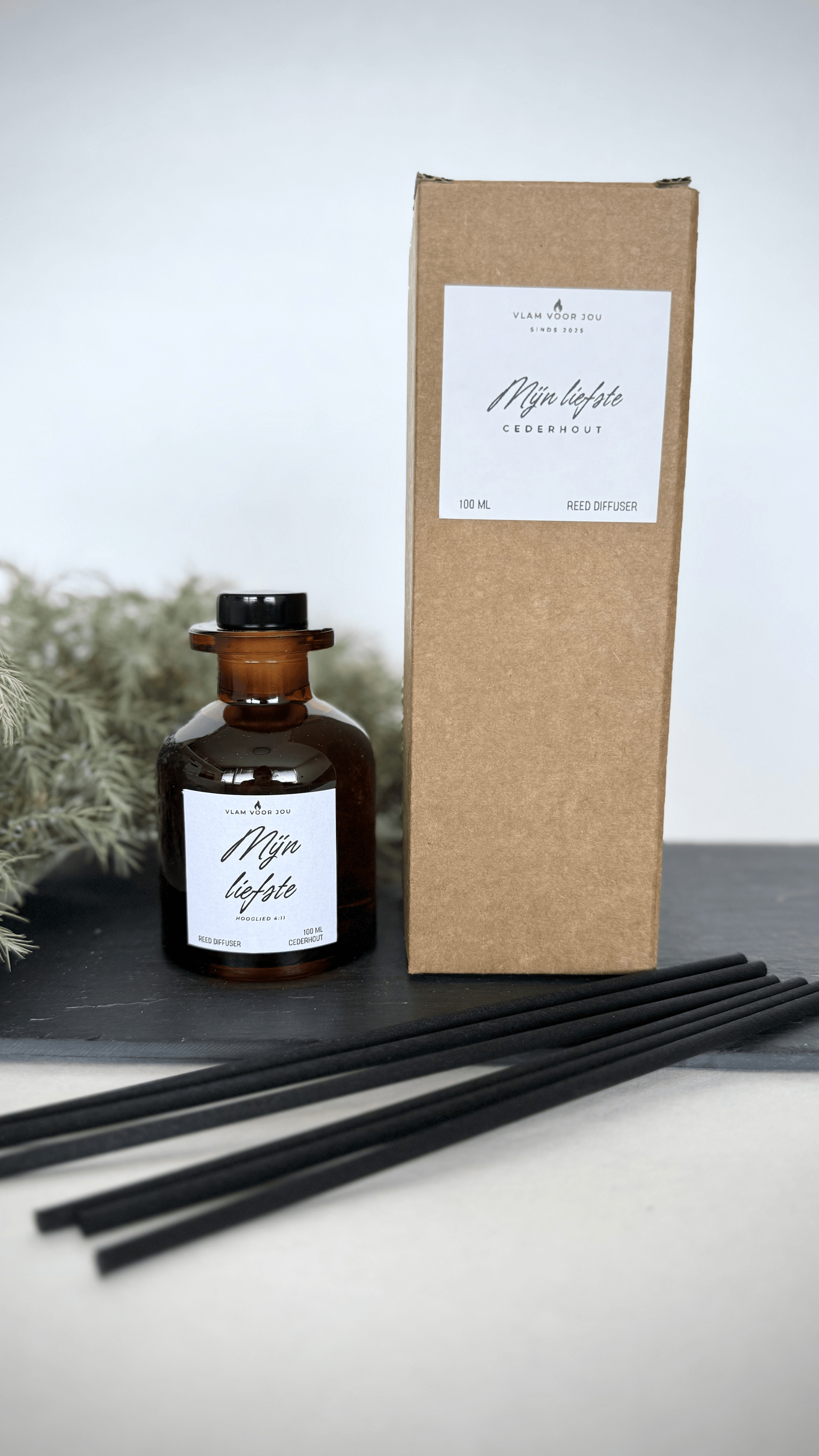 ¨MIJN LIEFSTE¨ CEDERHOUT REED DIFFUSER