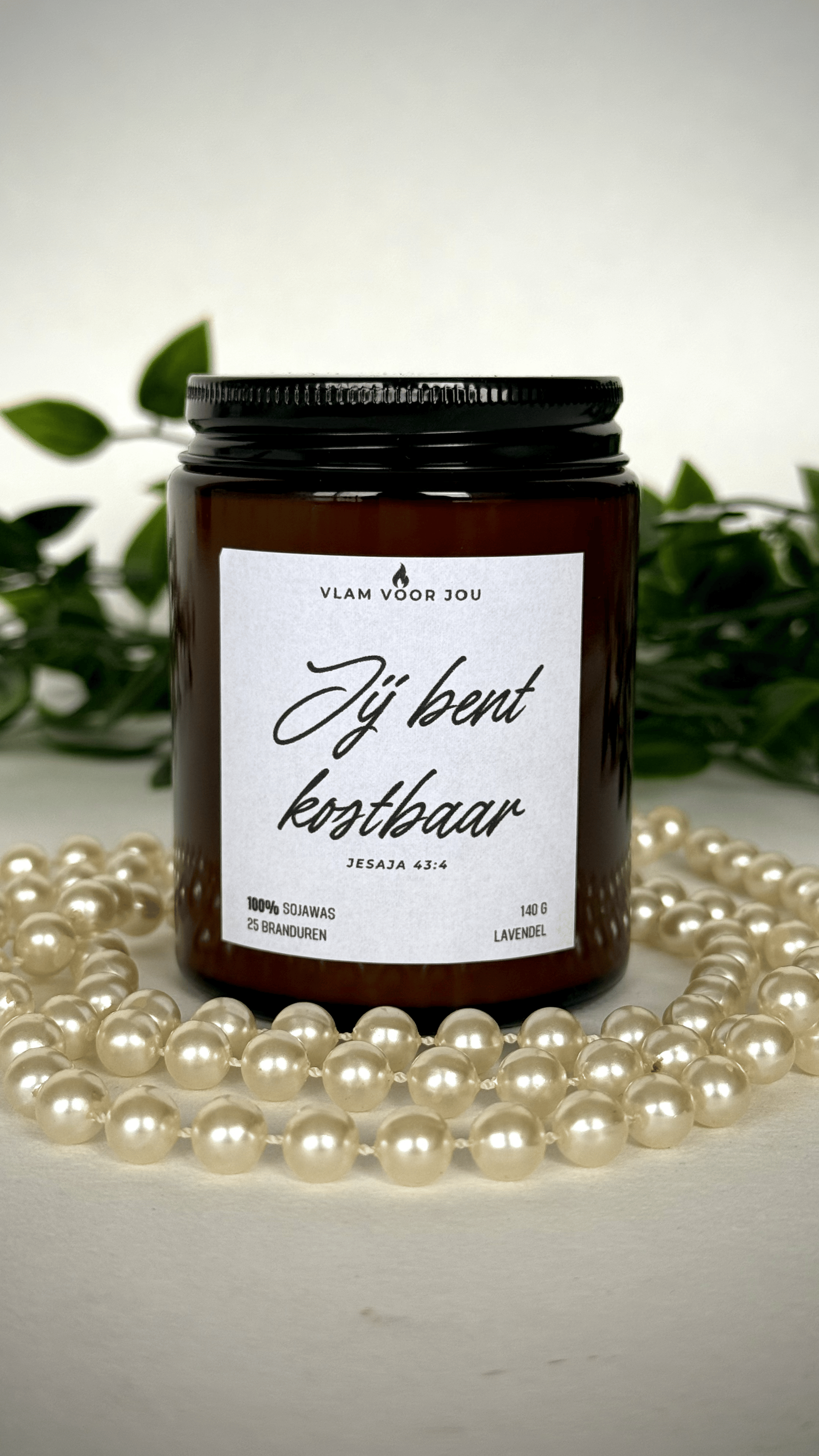 christelijk cadeau geurkaars jij bent kostbaar met de geur van lavendel